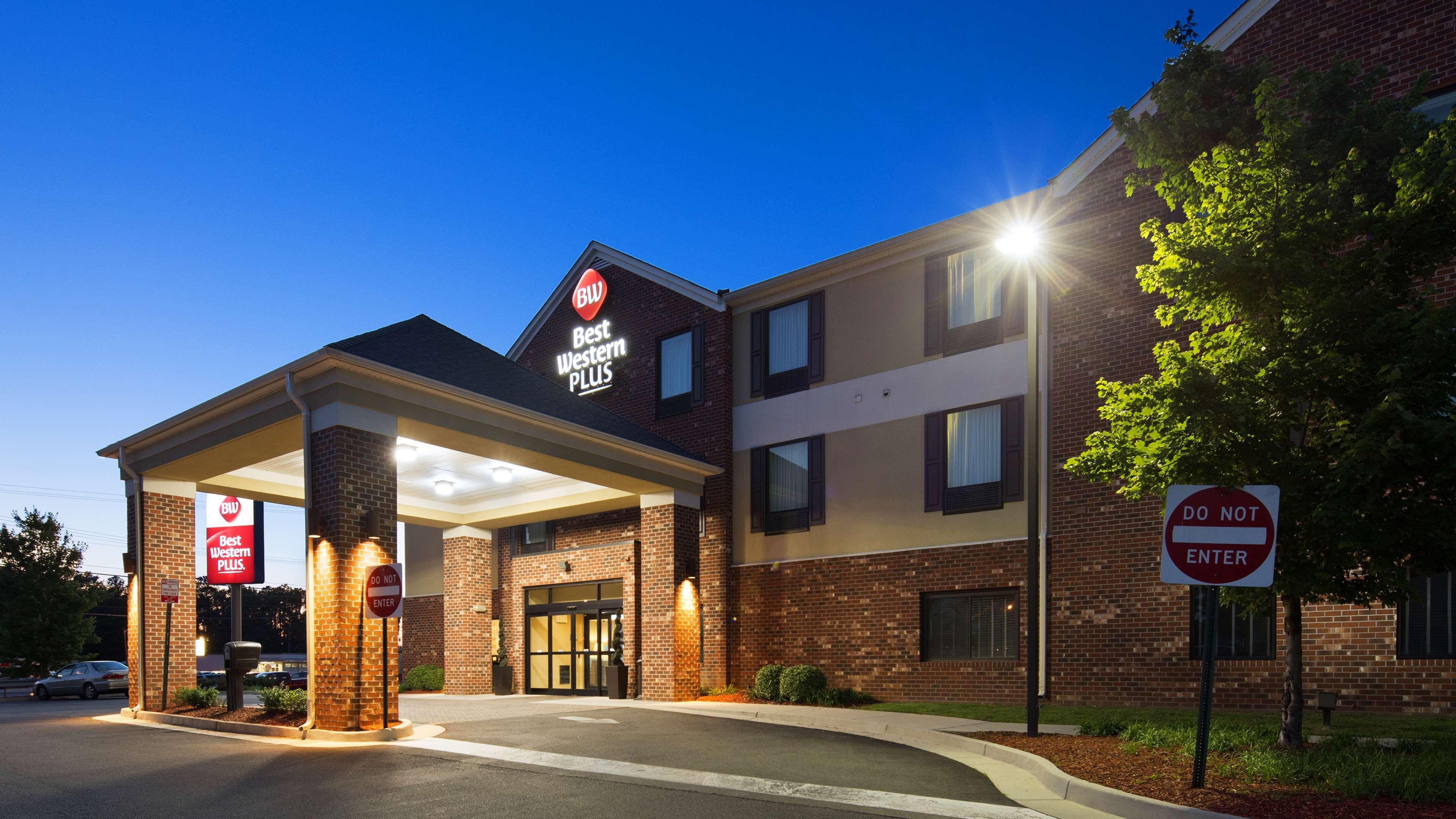 Best Western Plus Glen Allen Inn Extérieur photo