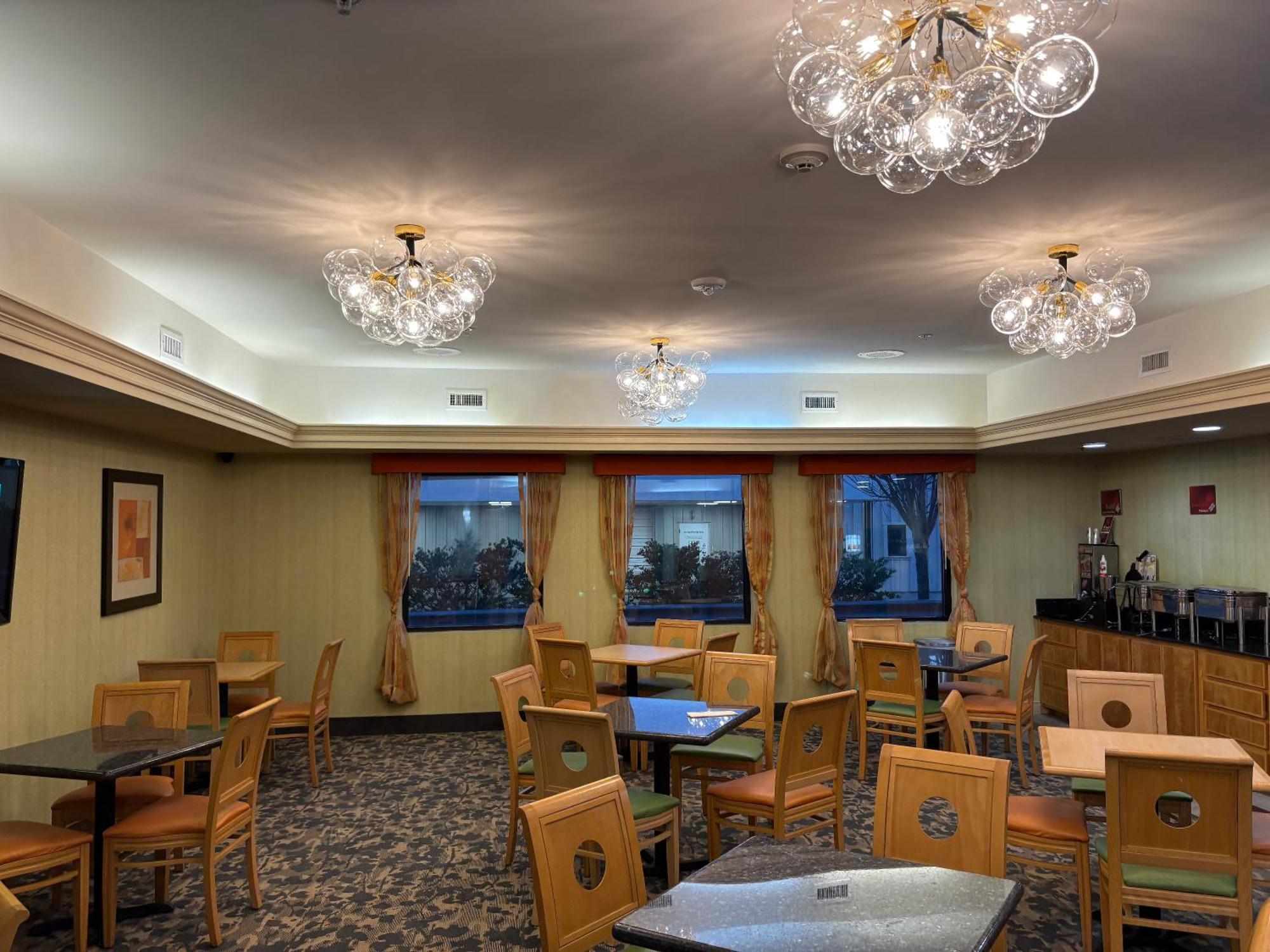 Best Western Plus Glen Allen Inn Extérieur photo
